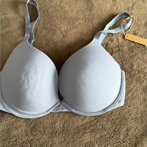 SKIMS fits everybody push up Demi bra